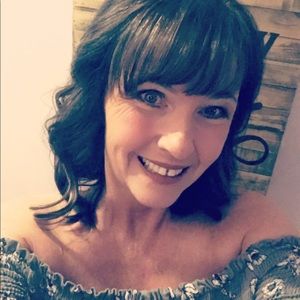 Meet your Posher, Tia